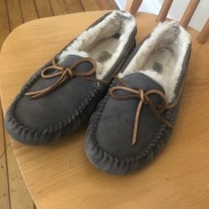UGG Dakota Mocassin Slipper in pewter